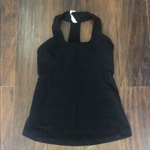 Black Lululemon tank